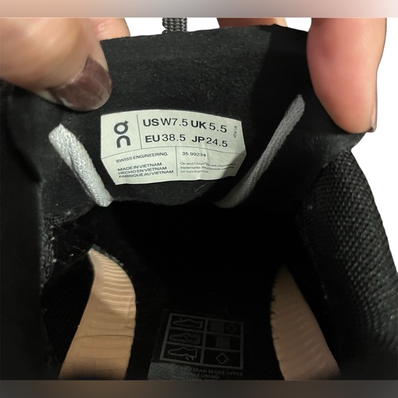 On Cloud Cloudflow Gray Women’s Size 7.5 - Picture 3 of 4